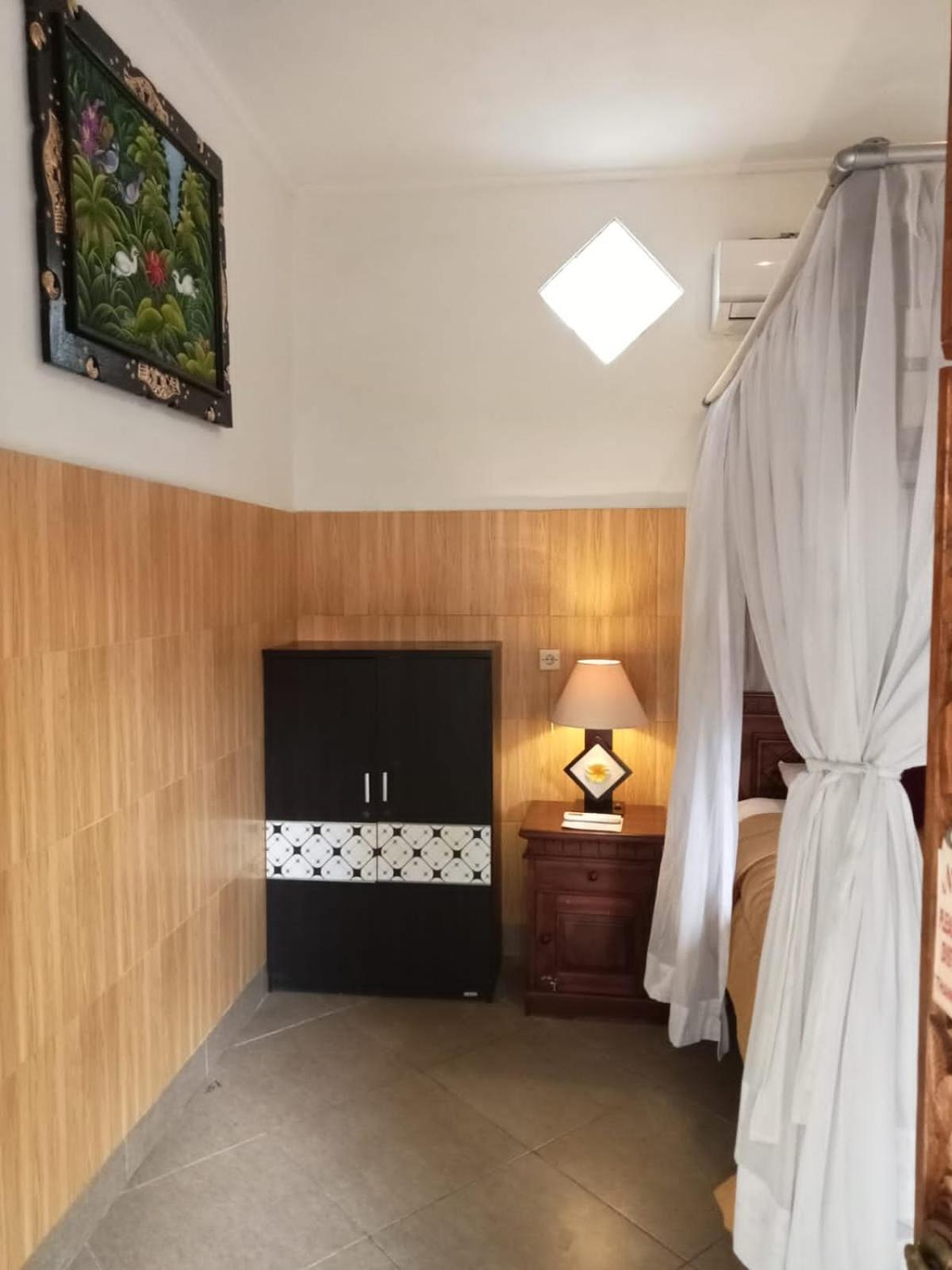Nitya Home Stay Lembongan Exterior photo
