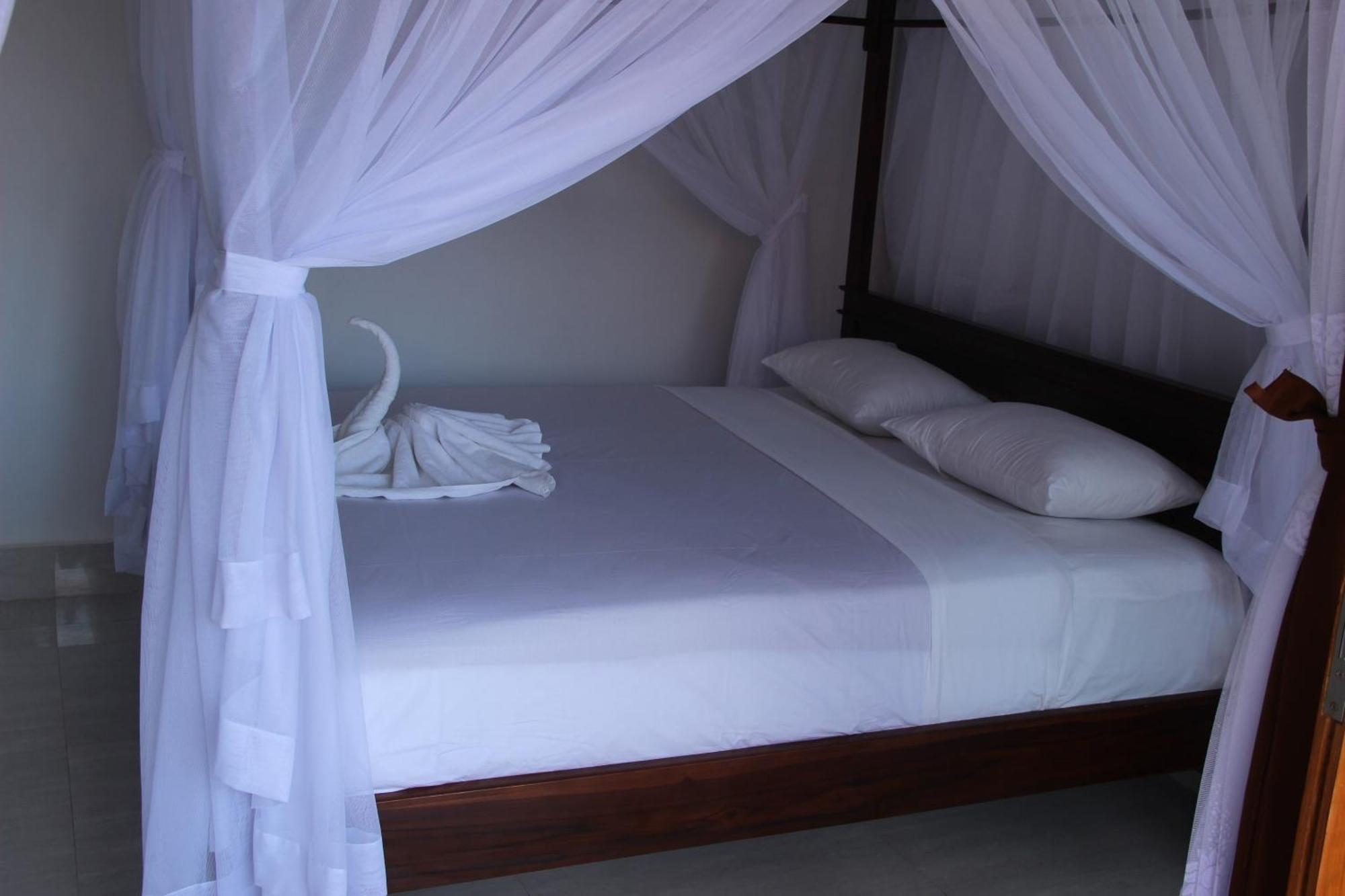 Nitya Home Stay Lembongan Room photo