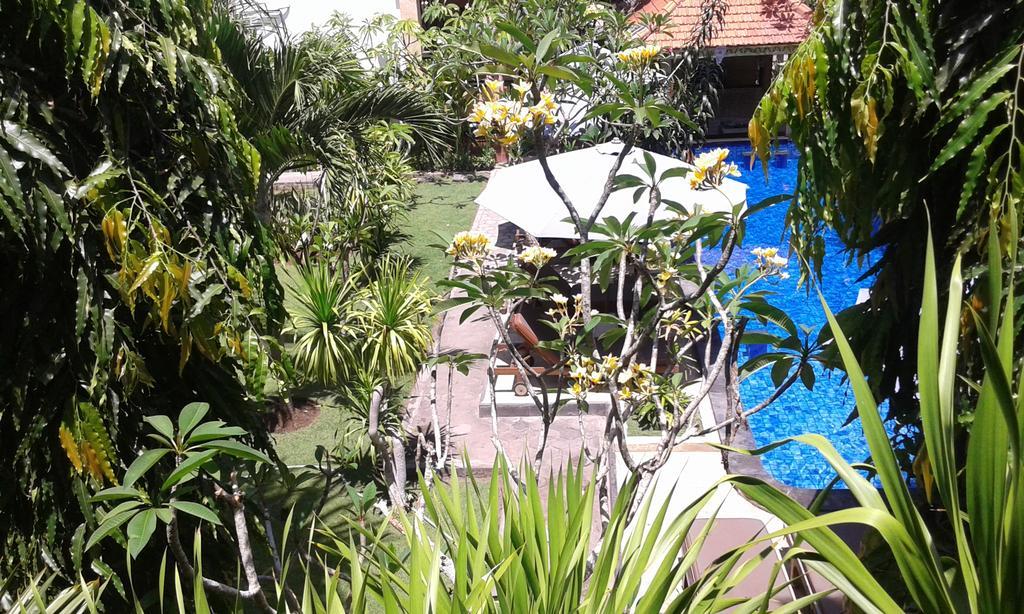 Nitya Home Stay Lembongan Exterior photo