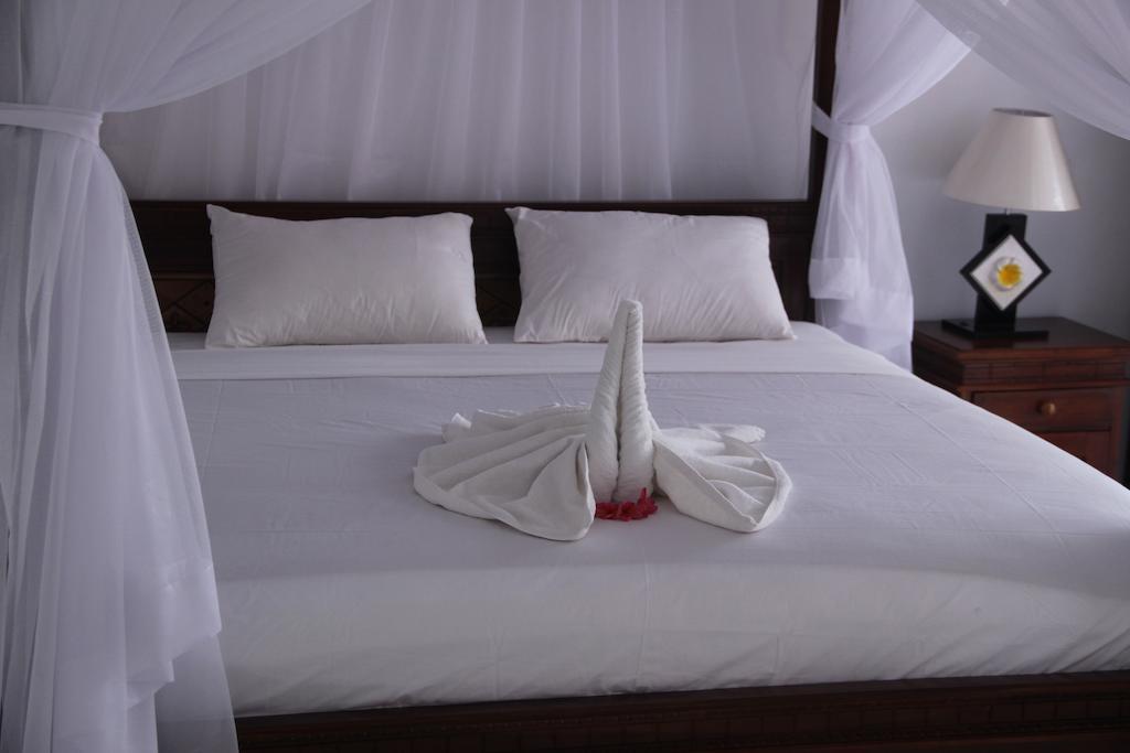 Nitya Home Stay Lembongan Exterior photo
