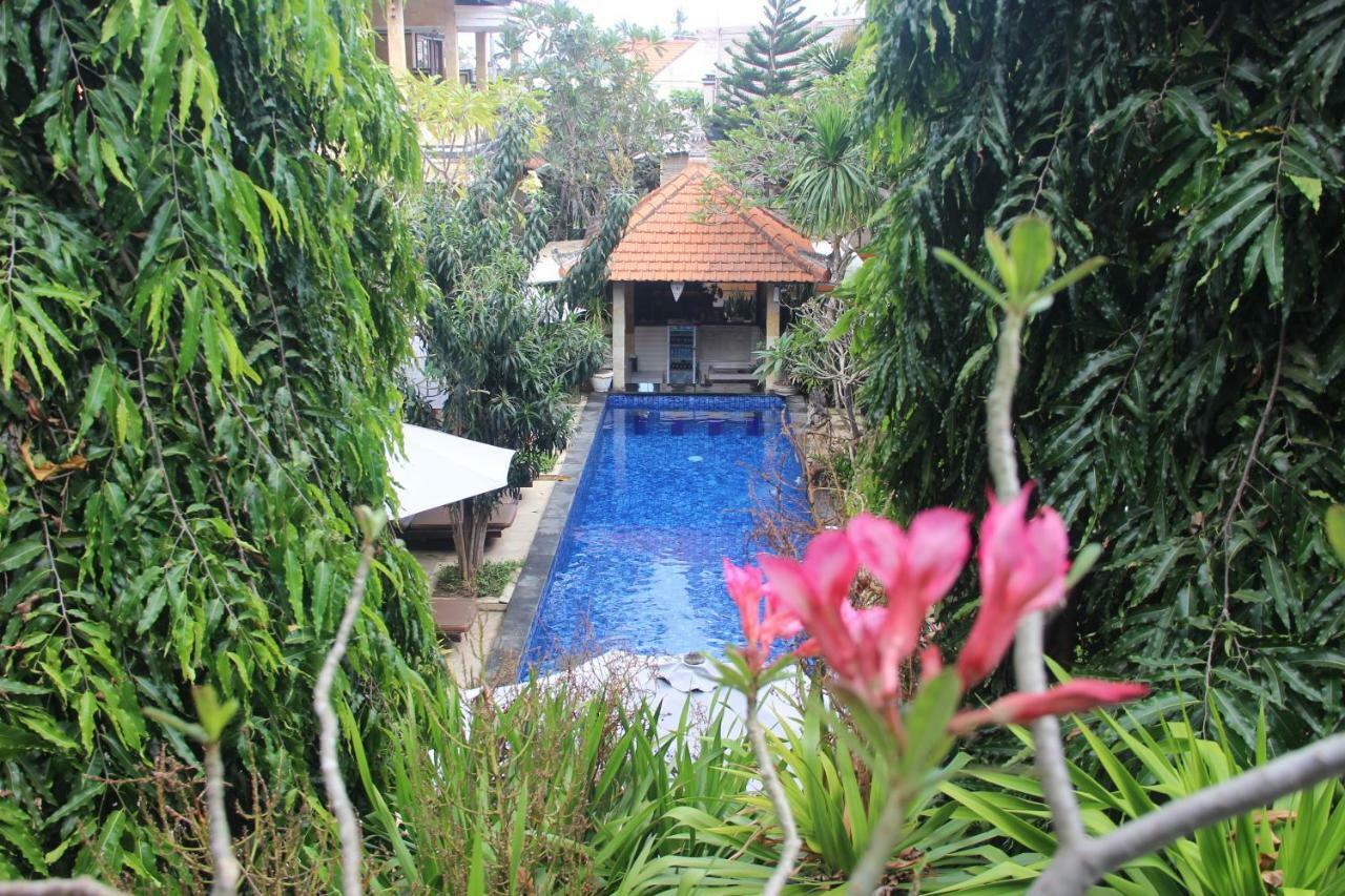 Nitya Home Stay Lembongan Exterior photo